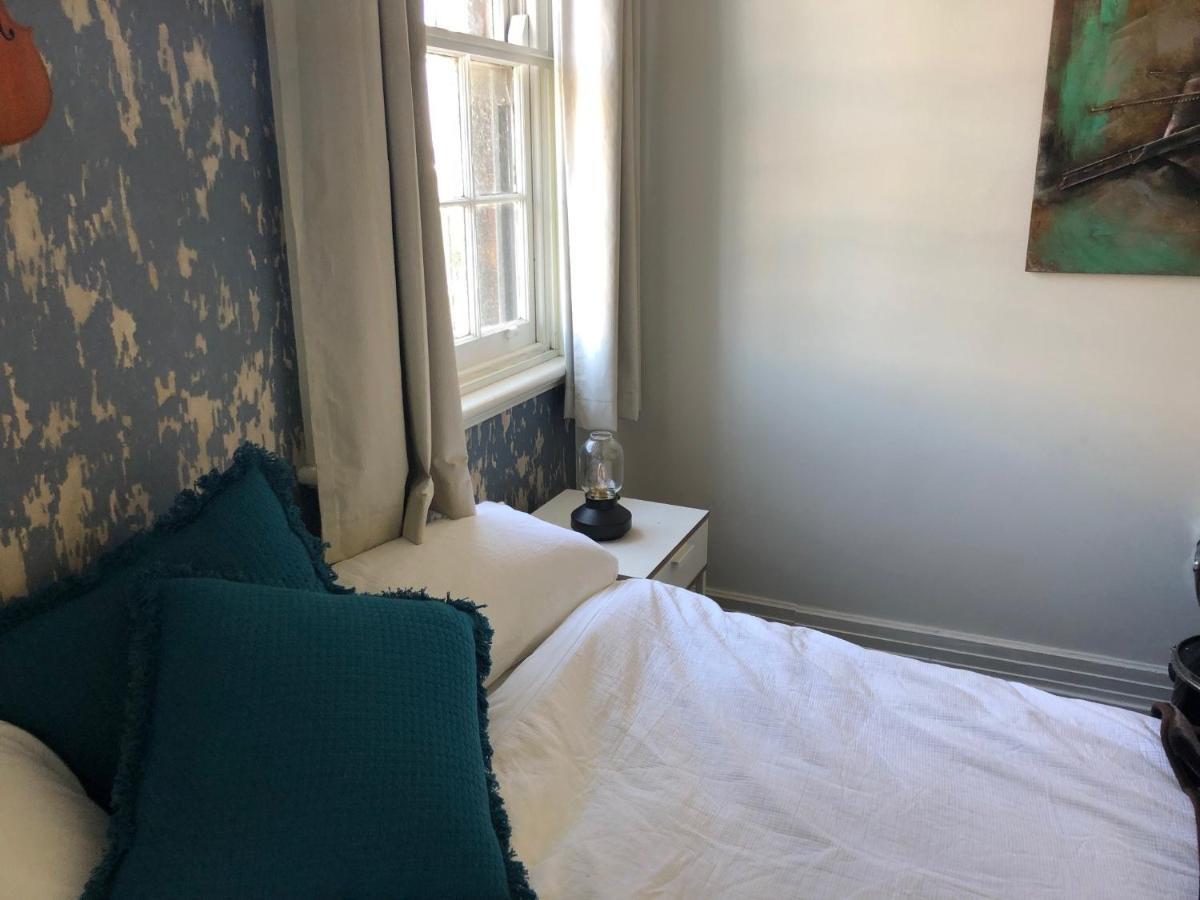 Hôtel Cat And Fiddle Balmain à Cité de Cité de Sydney Extérieur photo